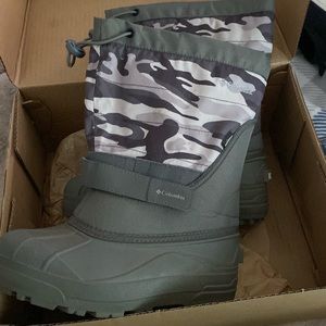 Green camo print boots. Waterproof from Columbia